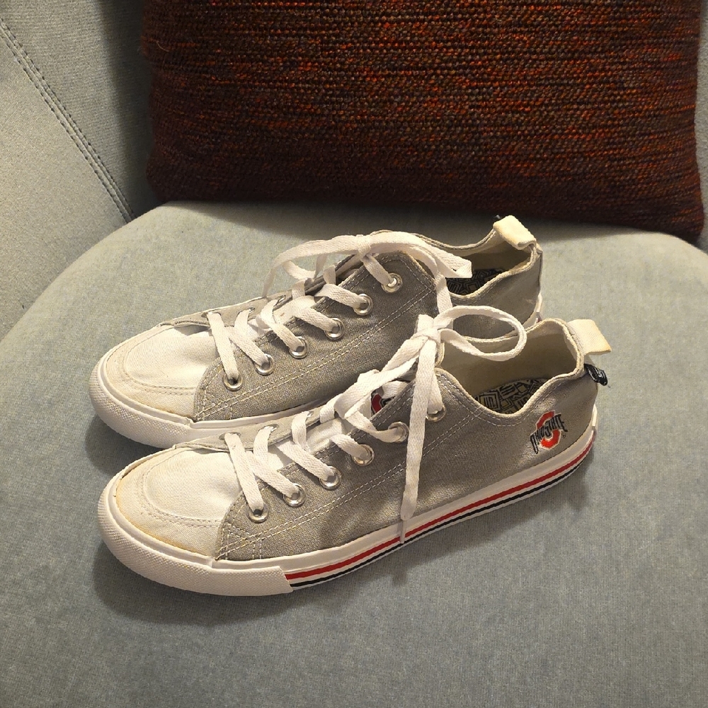 The Ohio State - OSU - Skicks - Men's Size 7 Women's Size 9